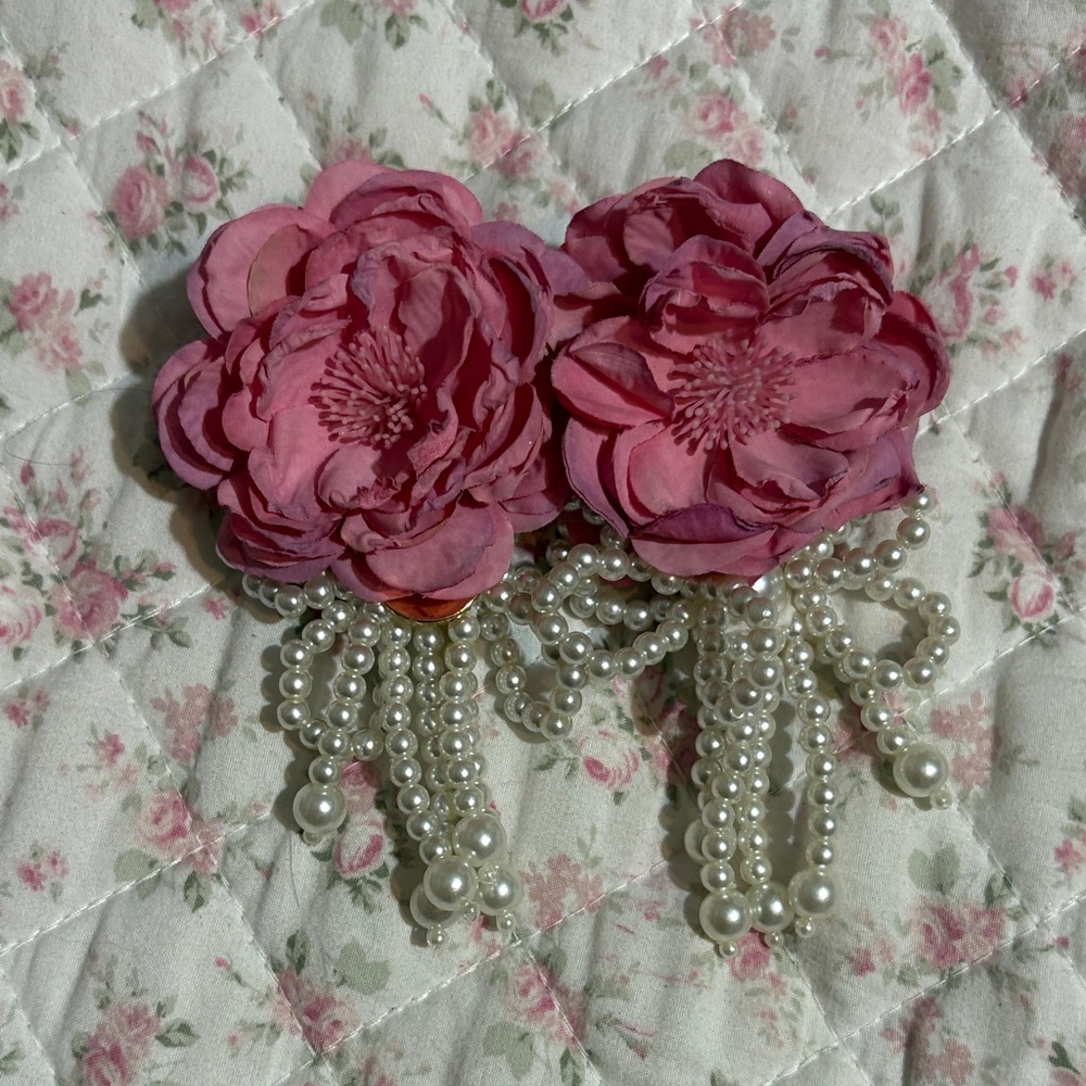 Pink Floral Pearl Earrings